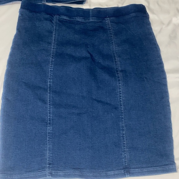 Denim 2pc Set Crop Top and Skirt NWOT - Picture 3 of 4
